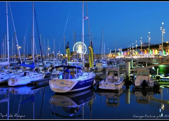Royan Plage Apartment *